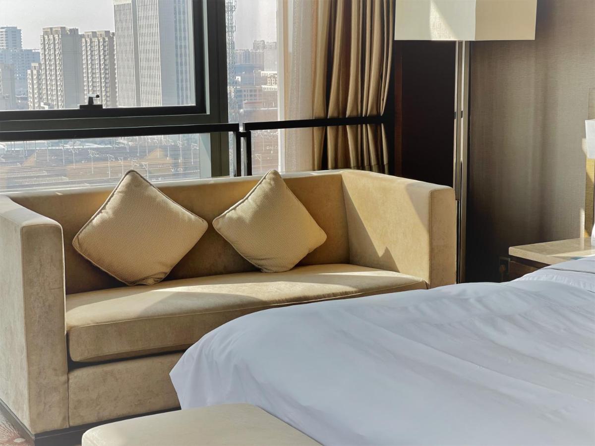 Отель Melia Цзинань Экстерьер фото