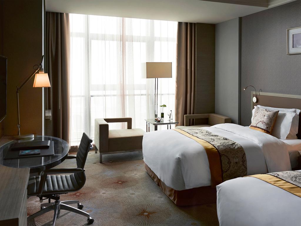 Отель Melia Цзинань Экстерьер фото